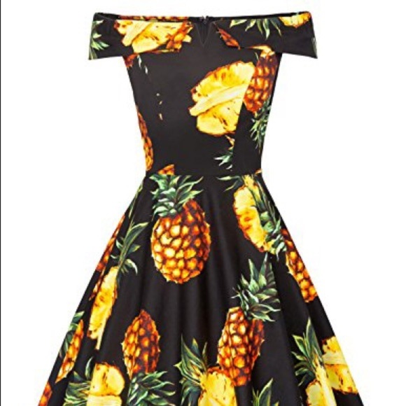 Belle Pogue Dresses & Skirts - Belle Pogue off the shoulder Pineapple Dress